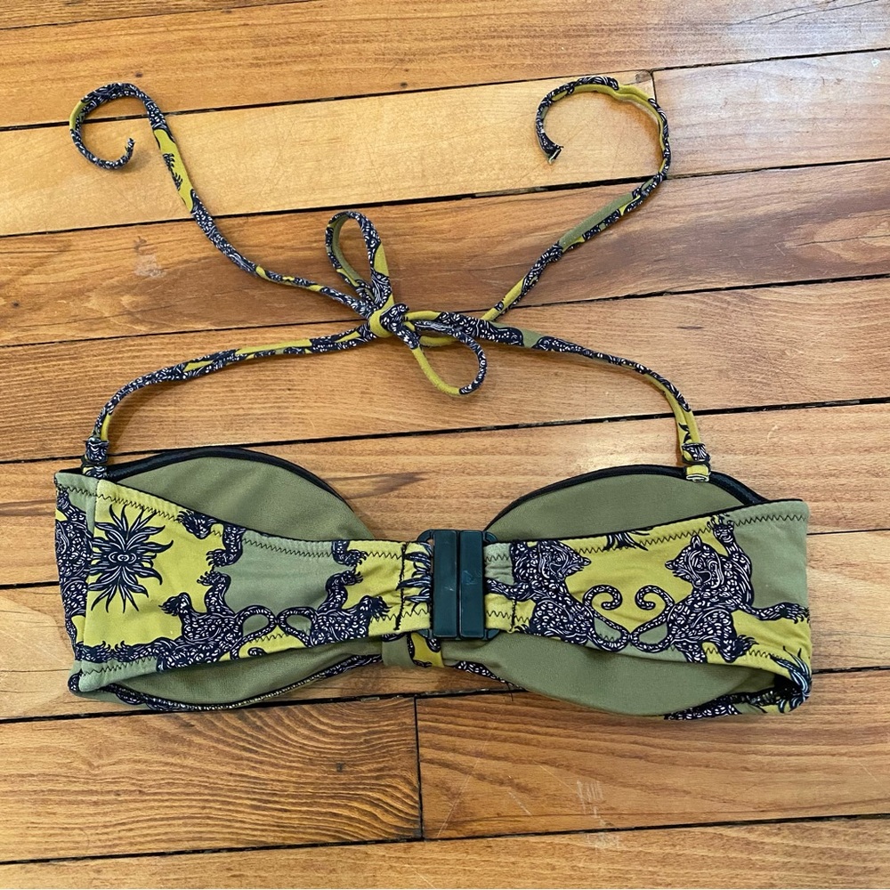 French Bikini - Picture 5 of 11